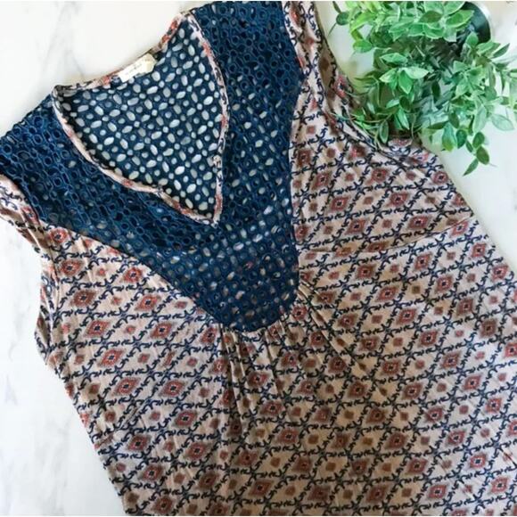 EUC Anthropologie Meadow Rue Lace Crochet Sleeveless Top Tunic Tan Navy Boho - Picture 2 of 10